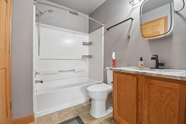 5350 Pond View Drive, Westerville, OH 43081