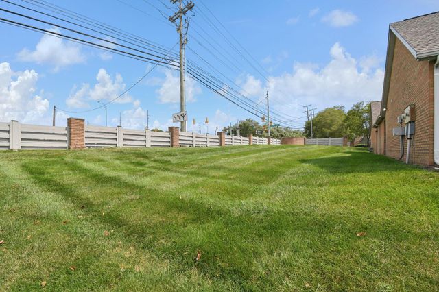 5350 Pond View Drive, Westerville, OH 43081