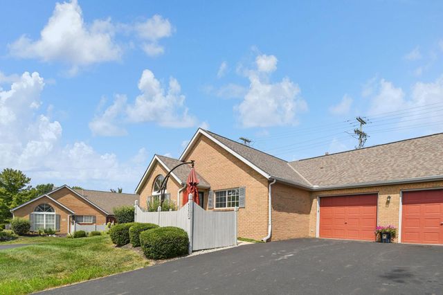 5350 Pond View Drive, Westerville, OH 43081