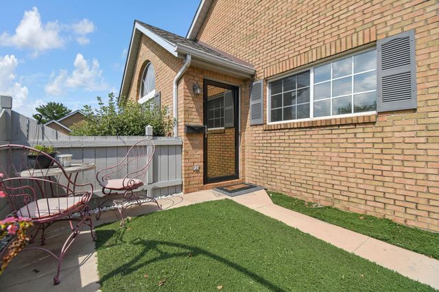 5350 Pond View Drive, Westerville, OH 43081