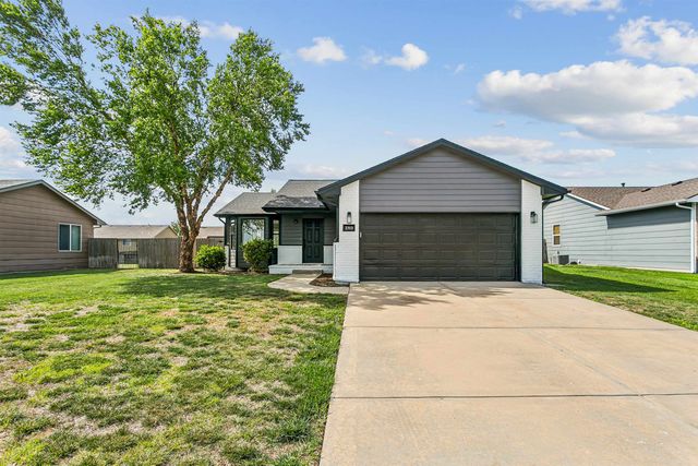 2313 E Spring Hill Dr., Goddard, KS 67052