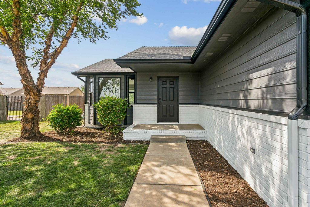2313 E Spring Hill Dr., Goddard, KS 67052