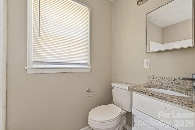 1900 Lasalle Street 1, Charlotte, NC 28216