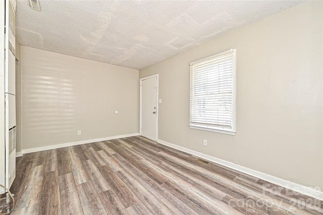 1900 Lasalle Street 1, Charlotte, NC 28216