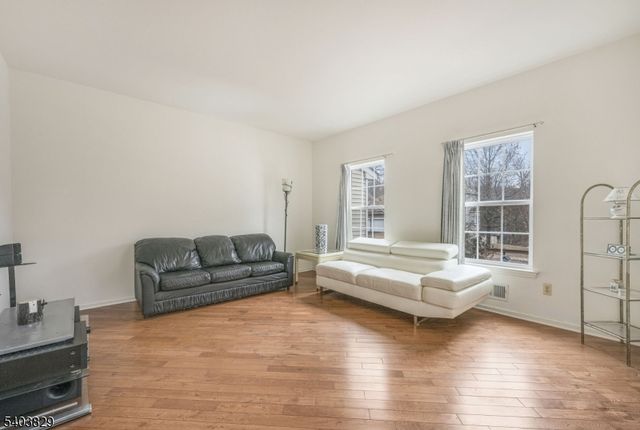 1 WINDING RIDGE ROAD, Jefferson Twp., NJ 07849