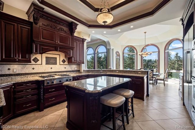 72755 Solanus Drive, Bruce, MI 48065