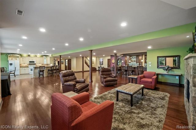 72755 Solanus Drive, Bruce, MI 48065