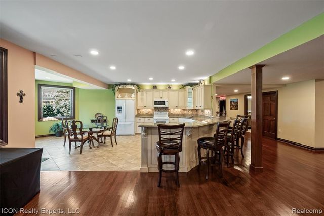 72755 Solanus Drive, Bruce, MI 48065