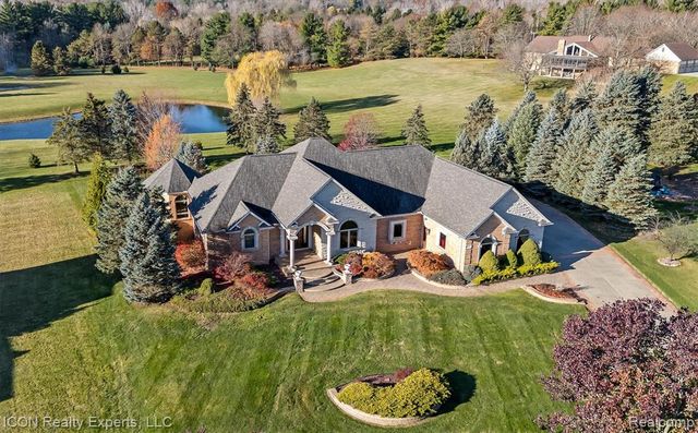 72755 Solanus Drive, Bruce, MI 48065