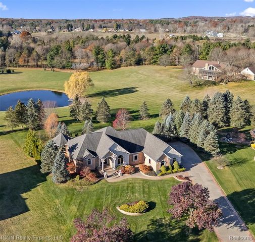 72755 Solanus Drive, Bruce, MI 48065