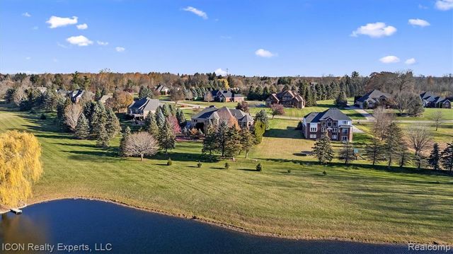 72755 Solanus Drive, Bruce, MI 48065