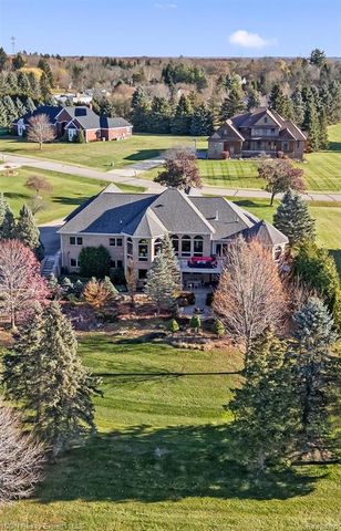 72755 Solanus Drive, Bruce, MI 48065