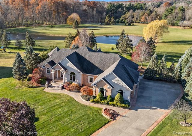 72755 Solanus Drive, Bruce, MI 48065