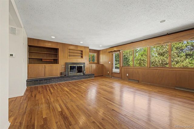 2555 Queen Street, Denver, CO 80215