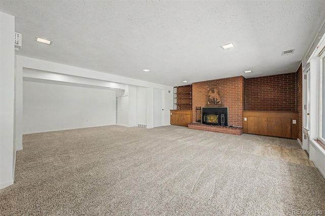 2555 Queen Street, Denver, CO 80215