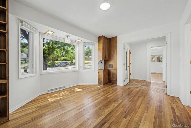 2555 Queen Street, Denver, CO 80215