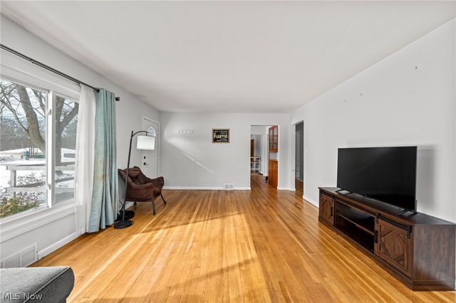 619 Moore Road, Akron, OH 44319