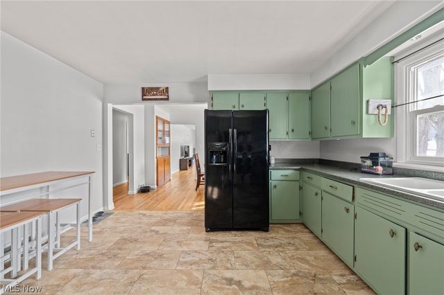 619 Moore Road, Akron, OH 44319