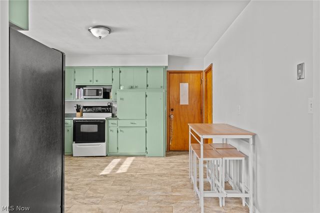 619 Moore Road, Akron, OH 44319