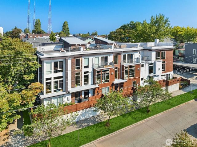 1704 E Marion Street, Seattle, WA 98122