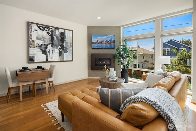 1704 E Marion Street, Seattle, WA 98122