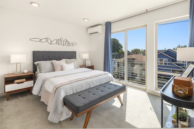 1704 E Marion Street, Seattle, WA 98122