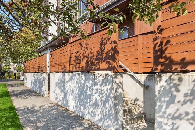 1704 E Marion Street, Seattle, WA 98122