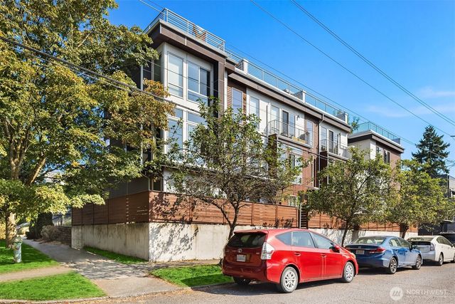 1704 E Marion Street, Seattle, WA 98122