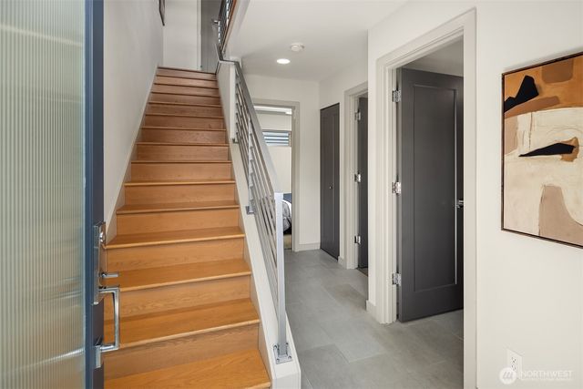 1704 E Marion Street, Seattle, WA 98122