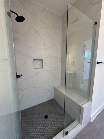 1321 Robin TRL, Round Rock, TX 78681