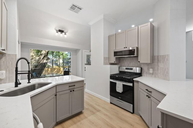 2804 Allison DR, Austin, TX 78741