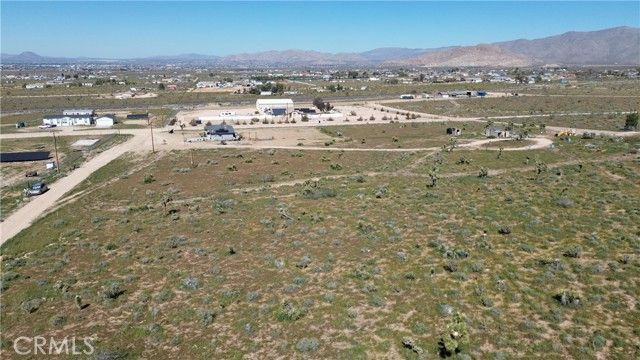 10233 Cerra Vista Street, Apple Valley, CA 92308