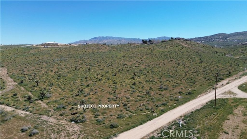 10233 Cerra Vista Street, Apple Valley, CA 92308