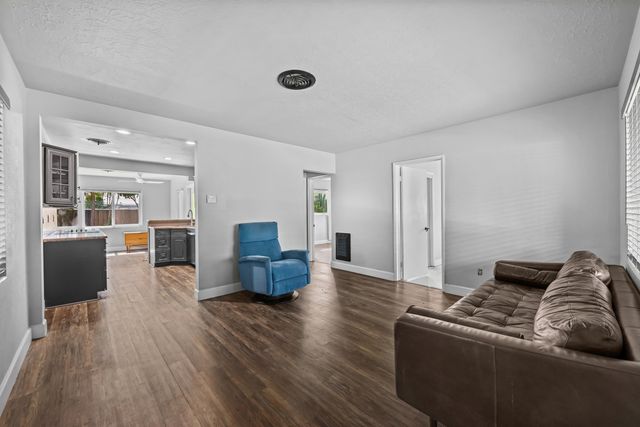 400 NW 52ND Court, Oakland Park, FL 33309