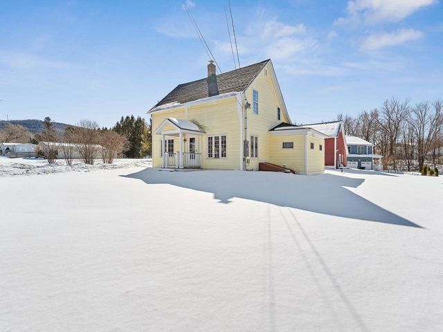 516 Fairfax Street, St. Albans Town, VT 05481