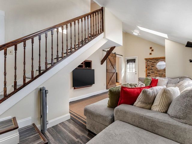 516 Fairfax Street, St. Albans Town, VT 05481