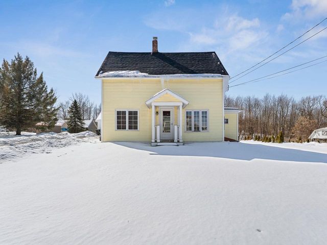 516 Fairfax Street, St. Albans Town, VT 05481