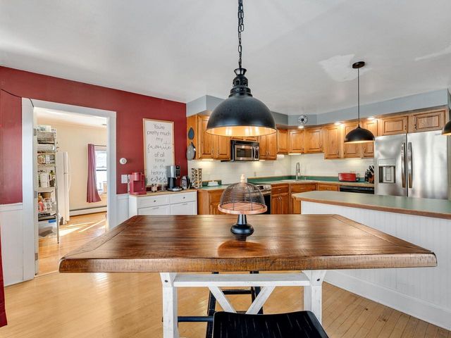 516 Fairfax Street, St. Albans Town, VT 05481