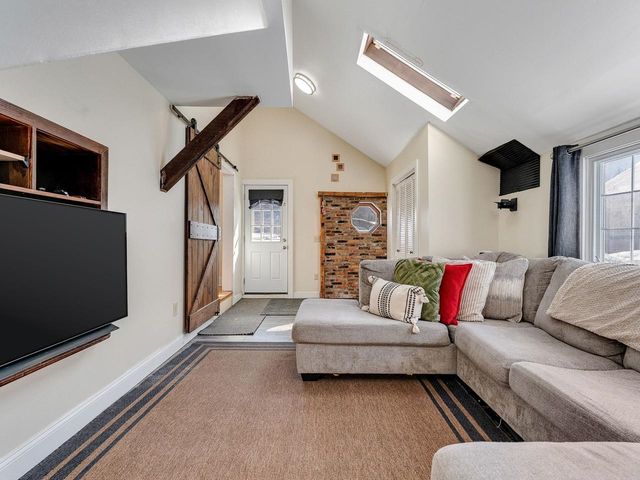 516 Fairfax Street, St. Albans Town, VT 05481