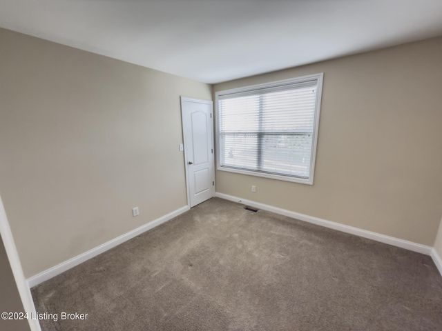 6609 Rolling Pasture Way, Louisville, KY 40299