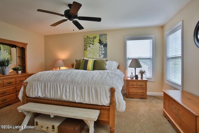 6609 Rolling Pasture Way, Louisville, KY 40299