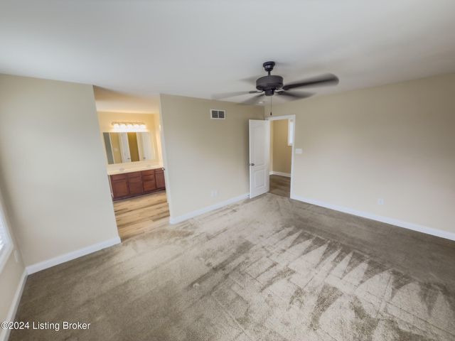 6609 Rolling Pasture Way, Louisville, KY 40299