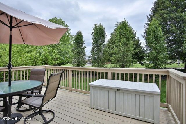 6609 Rolling Pasture Way, Louisville, KY 40299