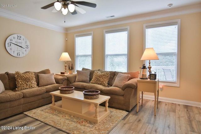 6609 Rolling Pasture Way, Louisville, KY 40299