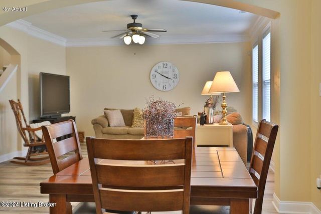 6609 Rolling Pasture Way, Louisville, KY 40299