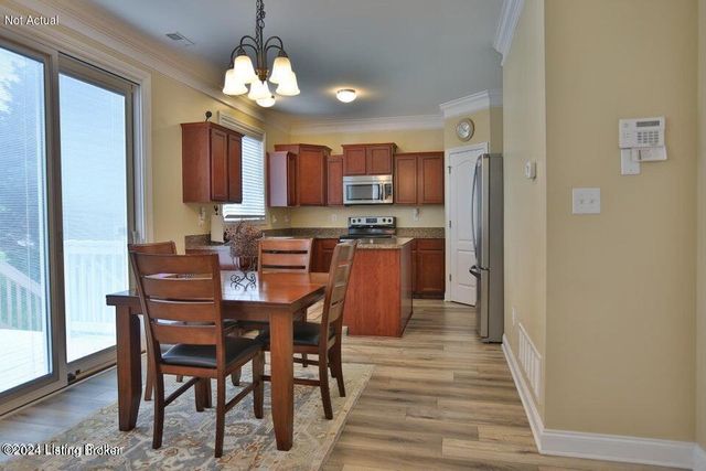 6609 Rolling Pasture Way, Louisville, KY 40299