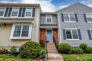 136 Coburn Lane, Franklin, NJ 08873