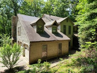 2129 Black Oak Drive, Sapphire, NC 28774