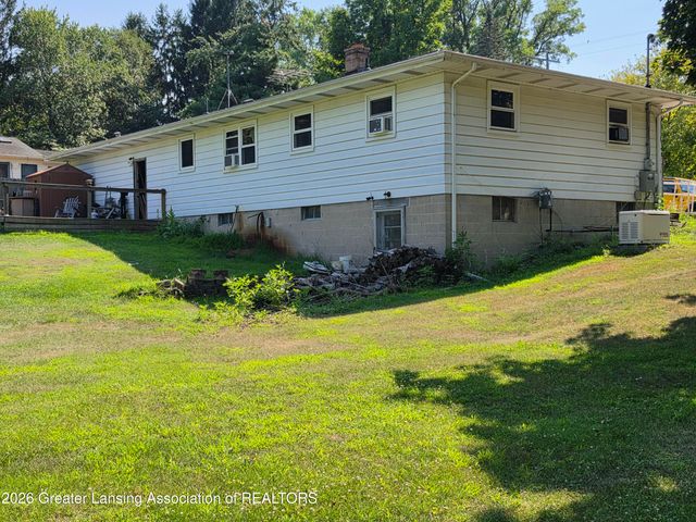 2202 N Eifert Road, Holt, MI 48842