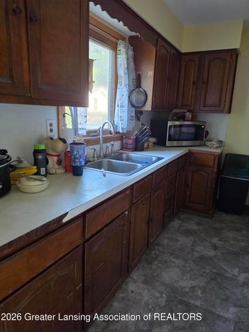 2202 N Eifert Road, Holt, MI 48842